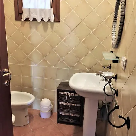 Appart T2 Plein Pied Avec Jardinet Tres Bien Situe Apartment Olbia