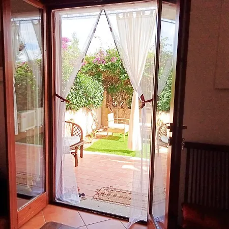 Appart T2 Plein Pied Avec Jardinet Tres Bien Situe Apartment *